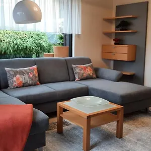 Apartment Ferienwohnung Mit Japangarten, Karlstadt